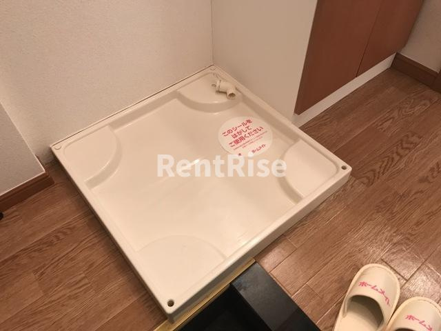 ラッキーズハイツ|洗濯機置場