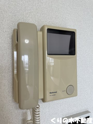 【セキュリティ】 | マ･メゾンＹ | 来客時も安心なモニター付きインターホン。