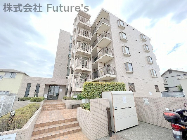 コスモ流山リベラルコートの外観|リフォーム済の家具付き物件！