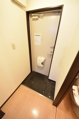 【玄関】 | グランシャリオ山本通2