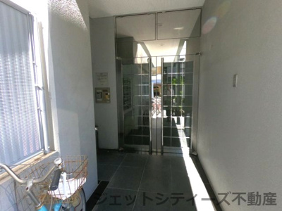 【エントランス】 | OST