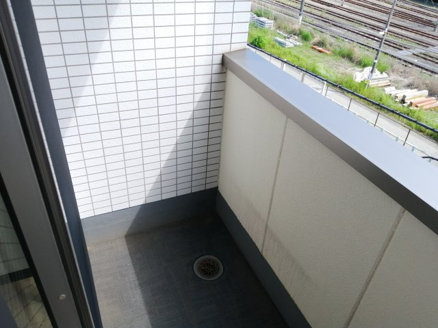 ビレア幕張本郷のバルコニー