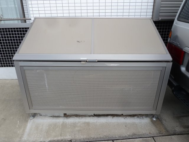 ビレア幕張本郷のその他共用部分|建物前の専用ゴミ置き場
