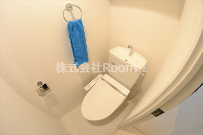 【トイレ】 | セレニテ谷町calm | 清潔感のあるトイレです