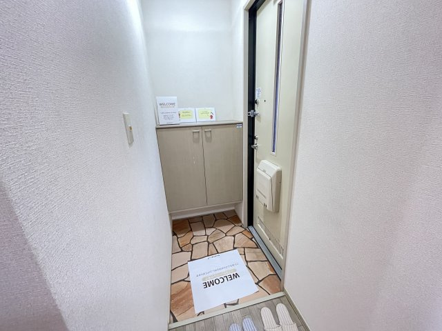 クレール新柏Aの玄関