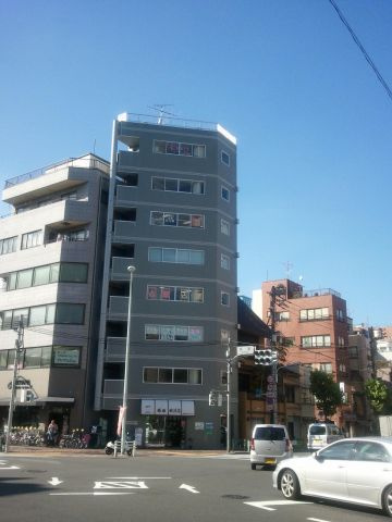 台東区浅草３丁目の店舗事務所の外観