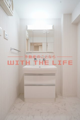 Willing COZY（ウィリングコージー）【10,000円キャッシュバック対象物件】の独立洗面台|独立洗面台、小物を置くことができて便利です