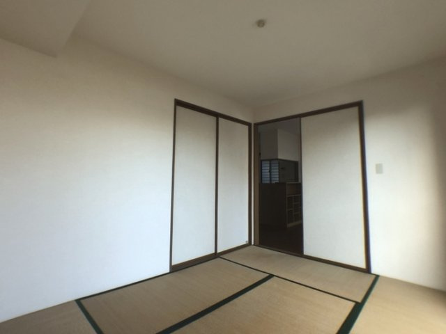 ハイツミモザA棟の和室