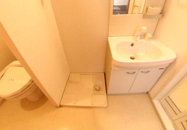 フォレストインサイド5の洗面所|明るい洗面所です