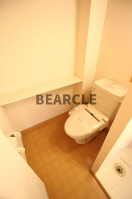 【トイレ】 | アクシス | ゆったりとした空間のトイレです