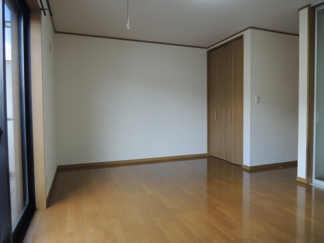 フォルトゥーナの洋室|【フォルトゥーナ】