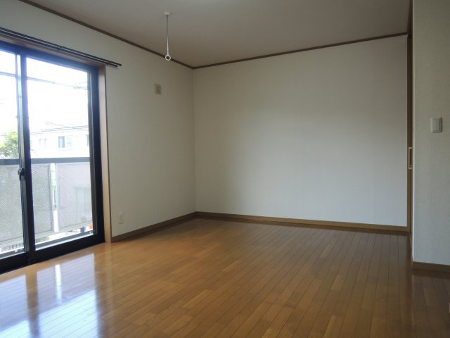 フォルトゥーナの洋室|【フォルトゥーナ】