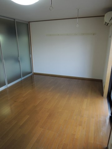 フォルトゥーナの洋室|【フォルトゥーナ】