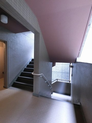 【その他共用部分】 | レイグリーンヒルズ山手 | 共用部分の階段です。