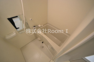 【浴室】 | ヴィラ・セレーノ玉造本町（旧ルネフラッツ玉造本町 | きれいなお風呂です