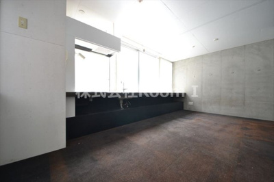 【居間・リビング】 | 北浜コンソール | ゆったりとした居間です