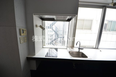 【キッチン】 | 北浜コンソール | コンパクトなキッチンで掃除もラクラク