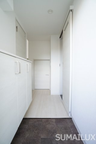 グランツ壺川の玄関