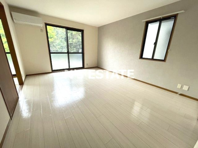 【居間・リビング】 | サニーガーデン須磨B