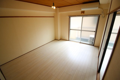 【洋室】 | ラッフィナート海運町