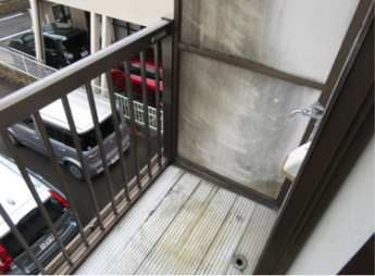 【バルコニー】