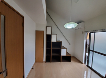 【居間・リビング】