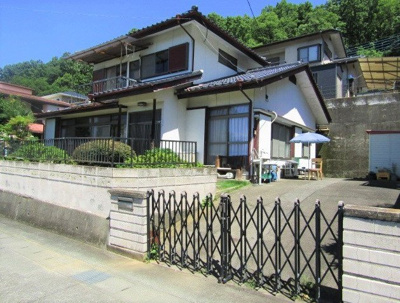 【外観】 | 中古戸建　甲府市羽黒町 | 外観も気になるポイント♪