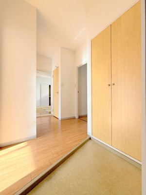 【玄関】 | ディアス川内B棟