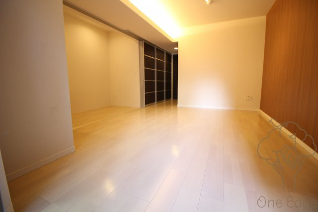 プレミアス梅田の寝室
