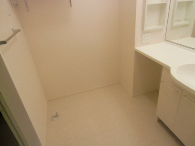 【洗面所】 | Ｅａｓｔ ｔｏｗｎ