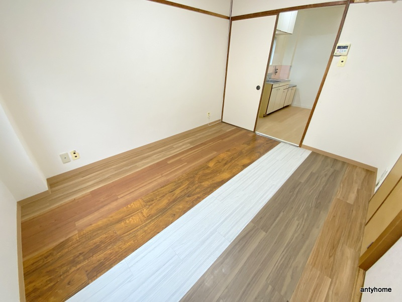 スイレンマンション　仲介手数料無料の洋室