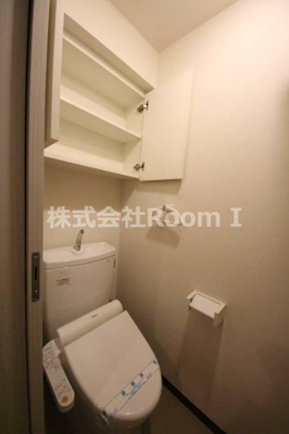 【トイレ】 | フォーチュン心斎橋ＥＡＳＴ | 落ち着いた色調のトイレです
