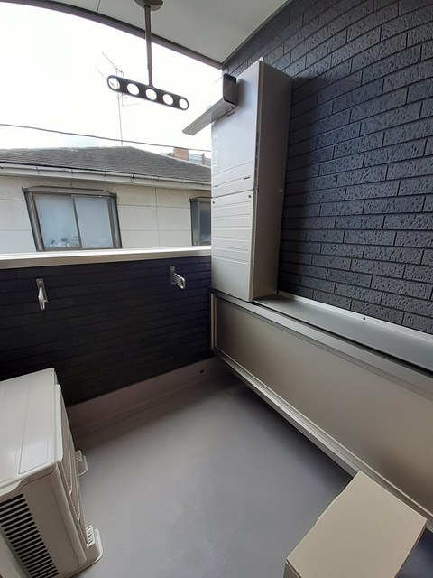 メゾンエレガンテのバルコニー