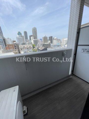 レジュールアッシュ梅田NEXのバルコニー|開放的で明るい空間を演出してくれるバルコニーです