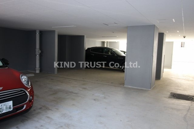 レジュールアッシュ梅田NEXの駐車場|駐車場です