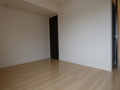 【洋室】 | メゾンソレイユ