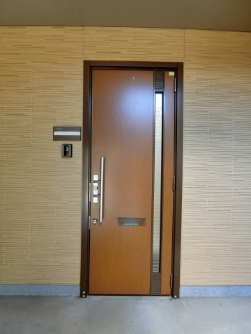ボンヌ・シャンス　B棟の玄関|イメージA102号室の写真