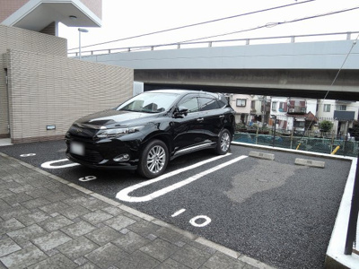 【駐車場】 | びゅうパルク横濱片倉弐番館 | 平置駐車場です。