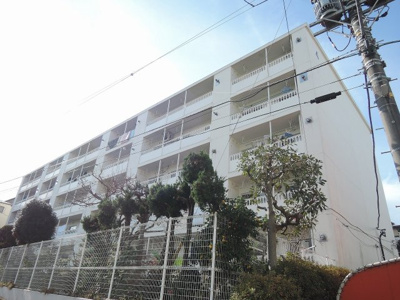 【外観】 | 横浜ハイタウン４号棟 | 総戸数３１８戸、１９７４年９月築、管理費用が抑えられる自主管理♪