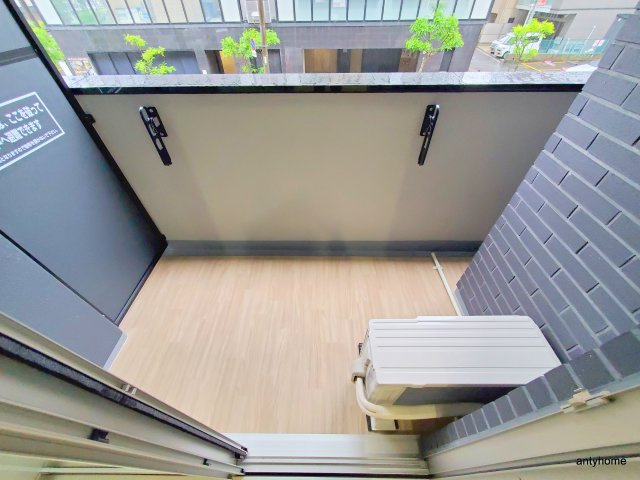 エスリード大阪STATION　仲介手数料無料のバルコニー