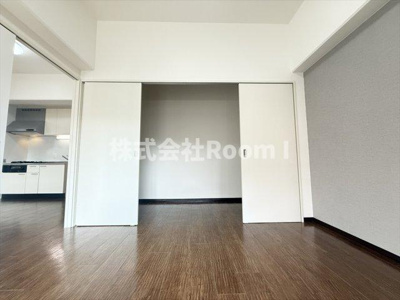 【洋室】 | レジディア堺筋本町 | スタンダードな洋室です