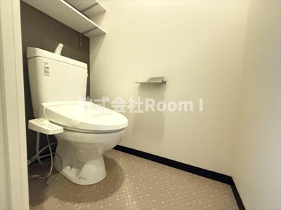 【トイレ】 | レジディア堺筋本町 | 落ち着いた色調のトイレです