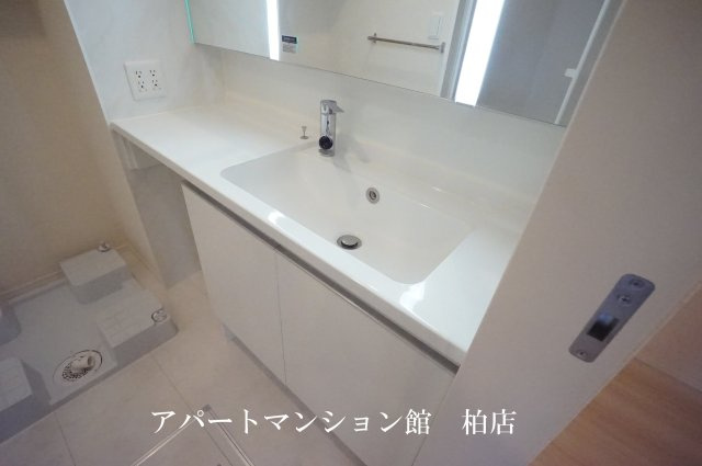 D-room柏6丁目の独立洗面台