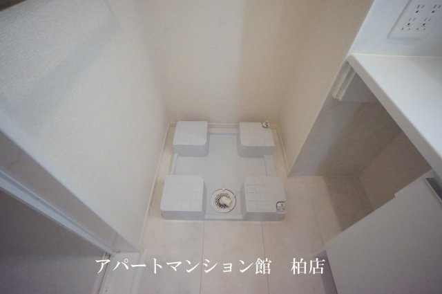 D-room柏6丁目の洗面所