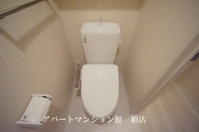 D-room柏6丁目のトイレ
