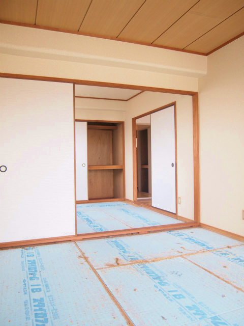 若林ビル【10,000円キャッシュバック対象物件】の子供部屋|お子さんと一緒に遊べます
