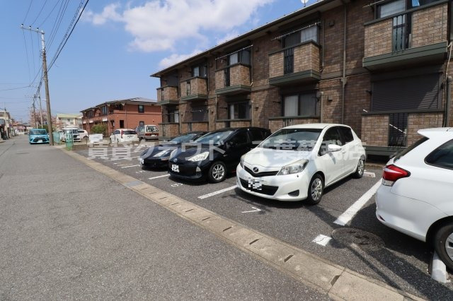 プレジールⅠの駐車場|駐車スペースもあります