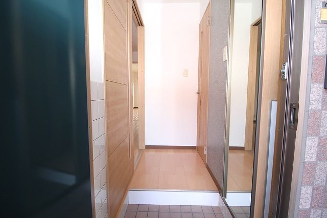 ドリームハウス2の玄関|シンプルで使いやすい玄関です
※間取りが若干異なる場合があります