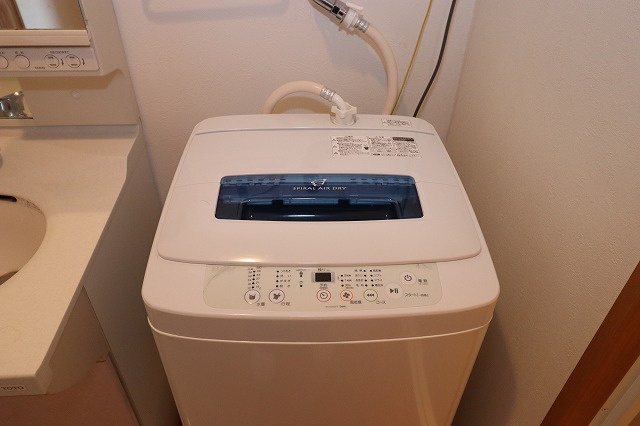 ロイヤルコートSEIの洗面所|脱衣スペースもあります