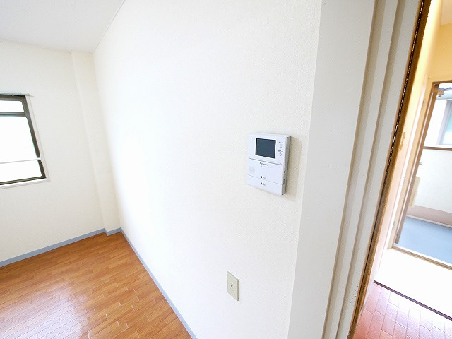 奥村マンションの設備|モニターホン